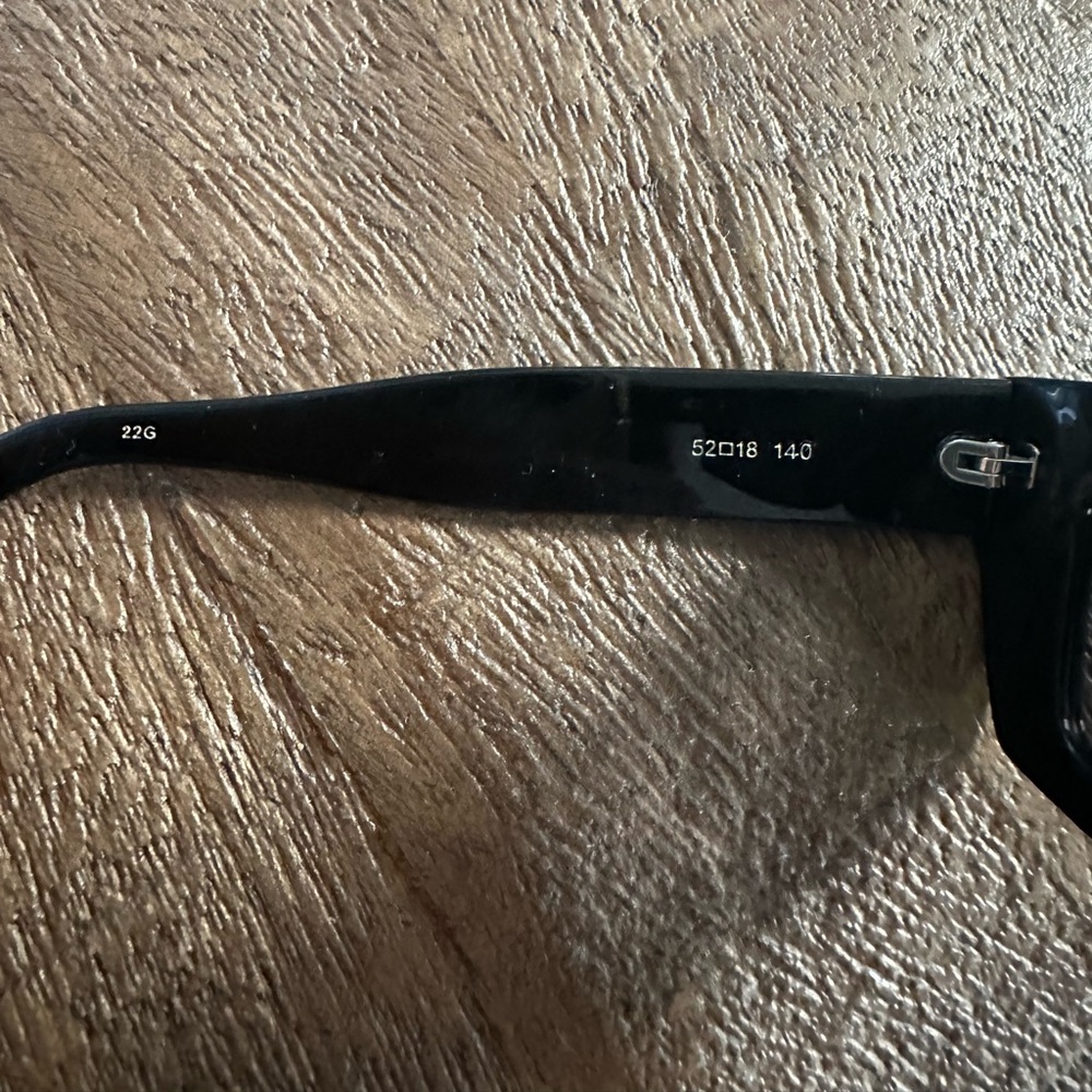 NWOT Vehla Sunglasses Florence - Black/Smoke - Picture 6 of 7